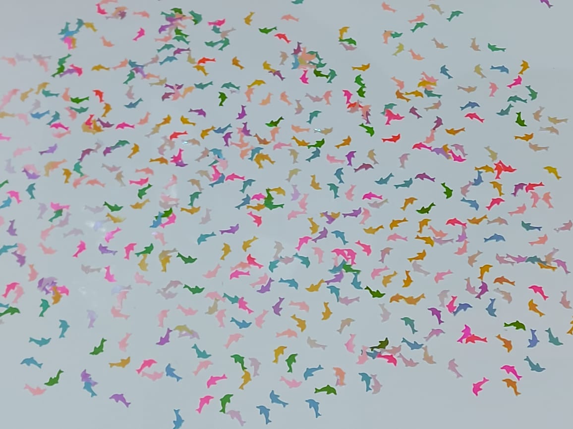 beautiful confetti decoration for sale online in Dubai